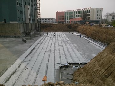 聚乙烯丙（滌）綸復合高分子防水卷材